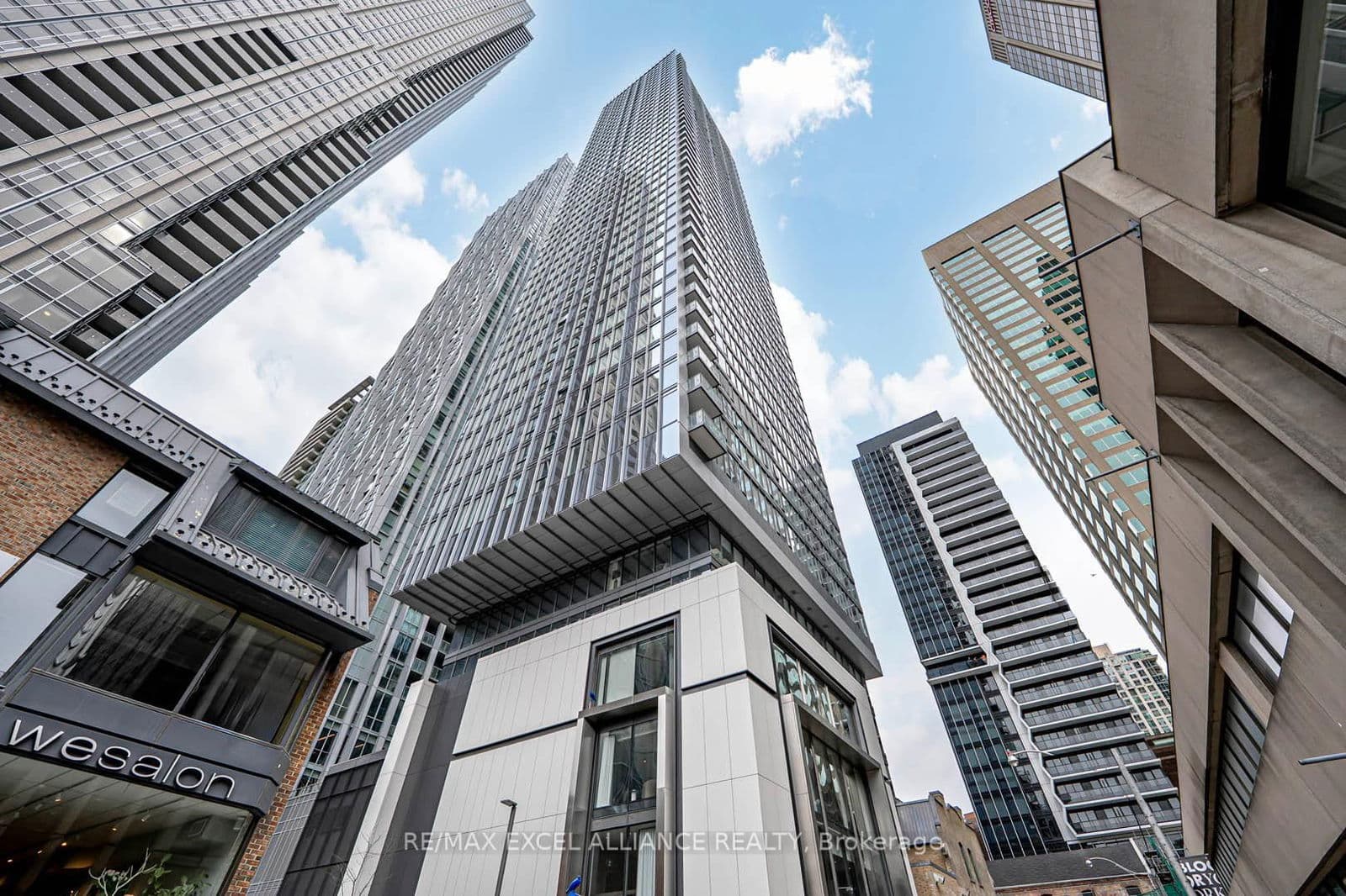 #4905 - 8 Cumberland Street