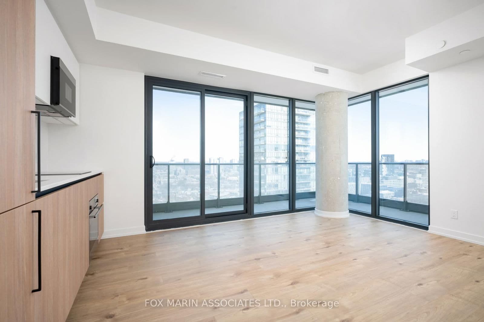 35 Parliament Street, Unit 2511