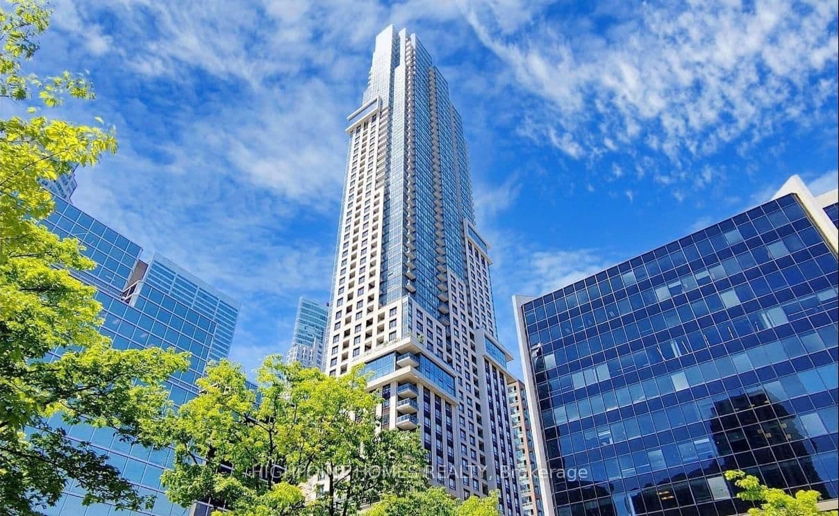 #301 - 88 Scott Street