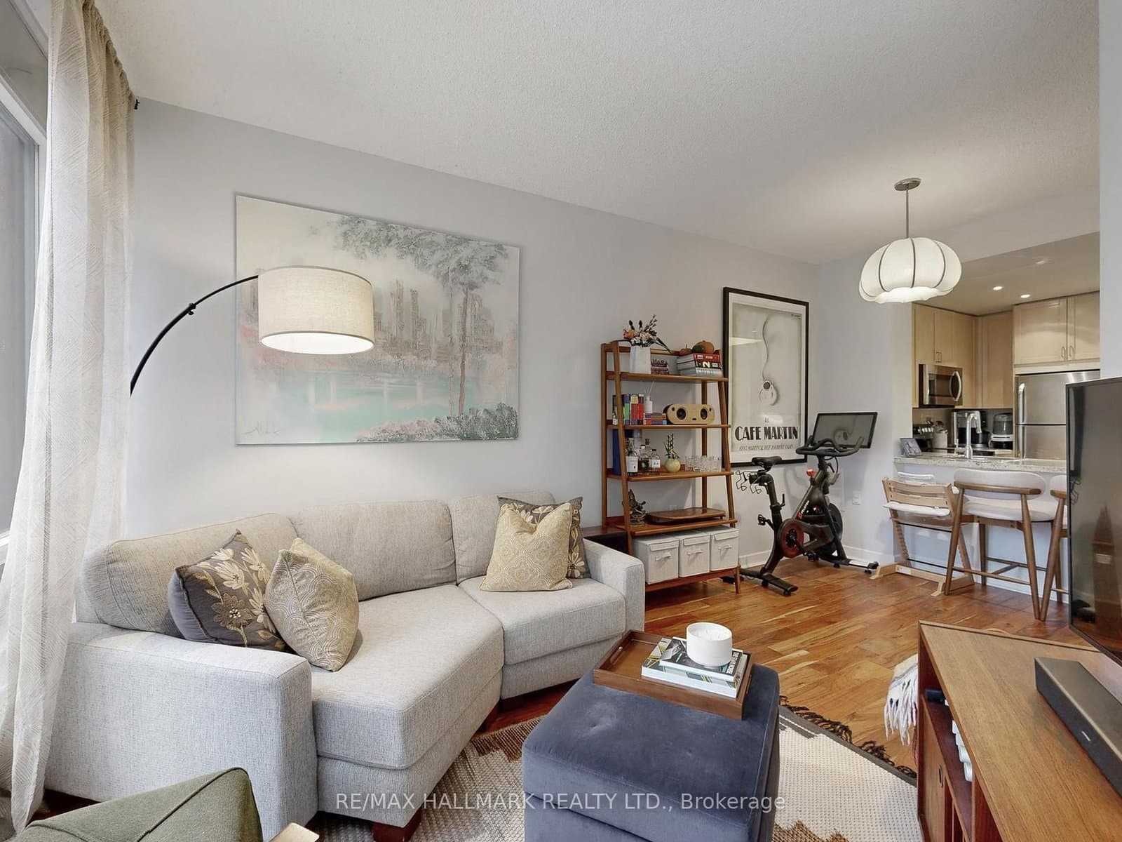 85 Bloor Street E, Unit 1403