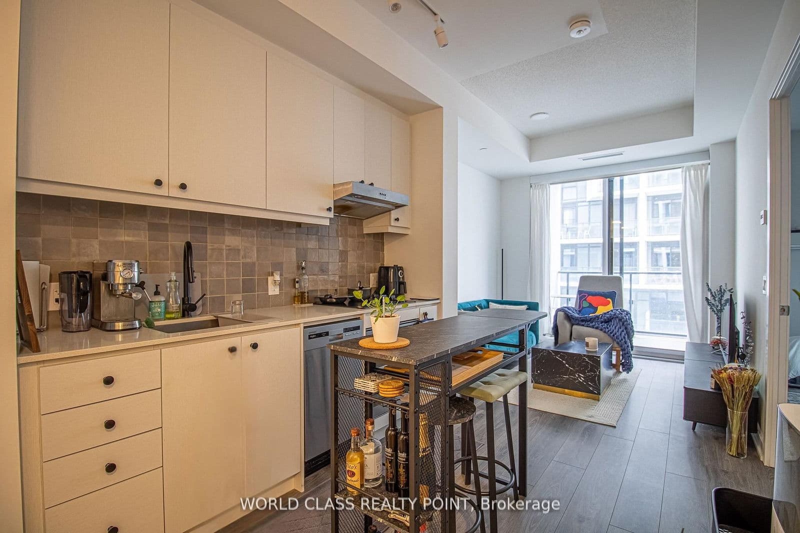 9 Tecumseth Street, Unit 711