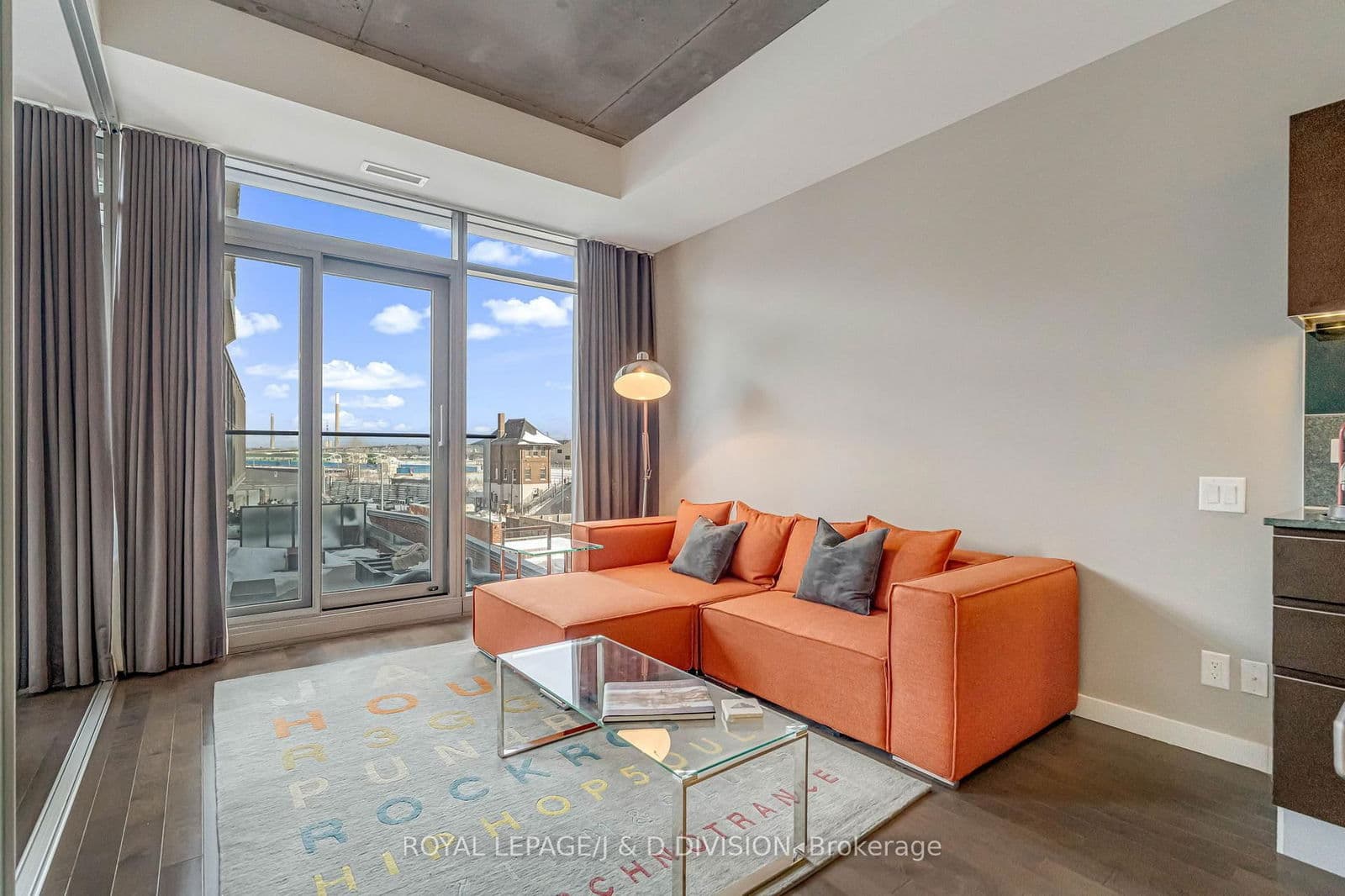 70 Distillery Lane, Unit 314