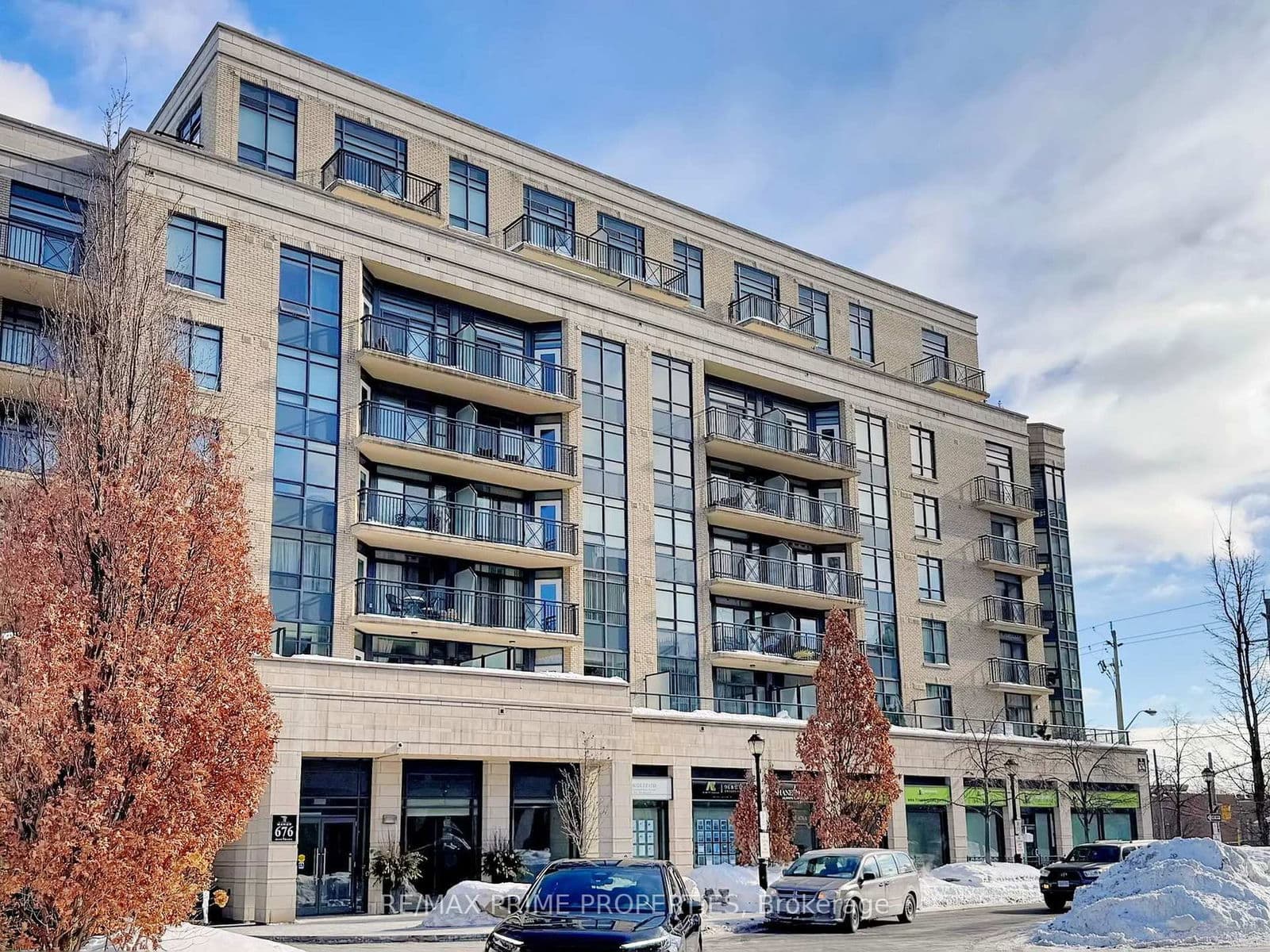 676 Sheppard Avenue E, Unit 611