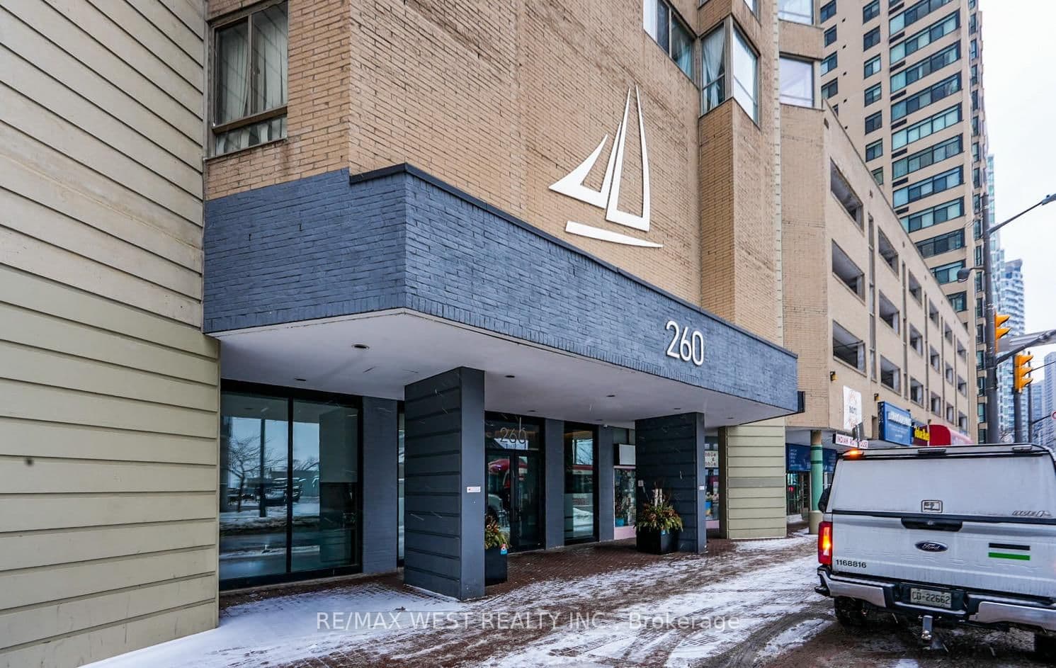 #1301 - 260 Queens Quay W