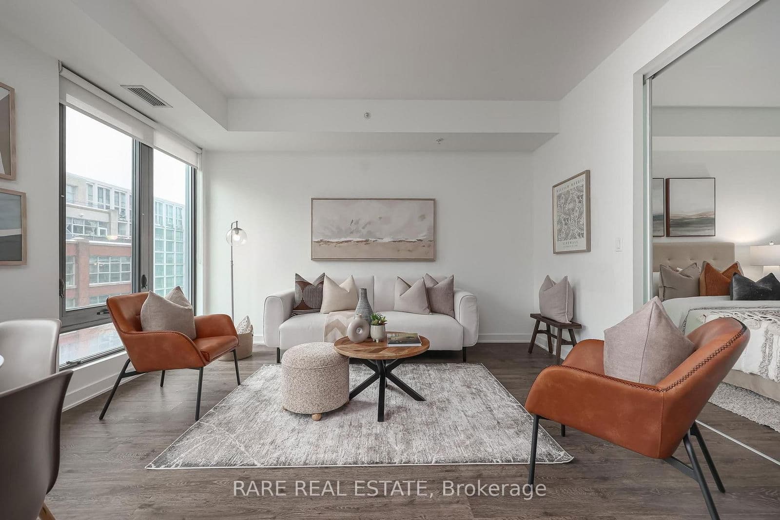 #711 - 32 Camden Street