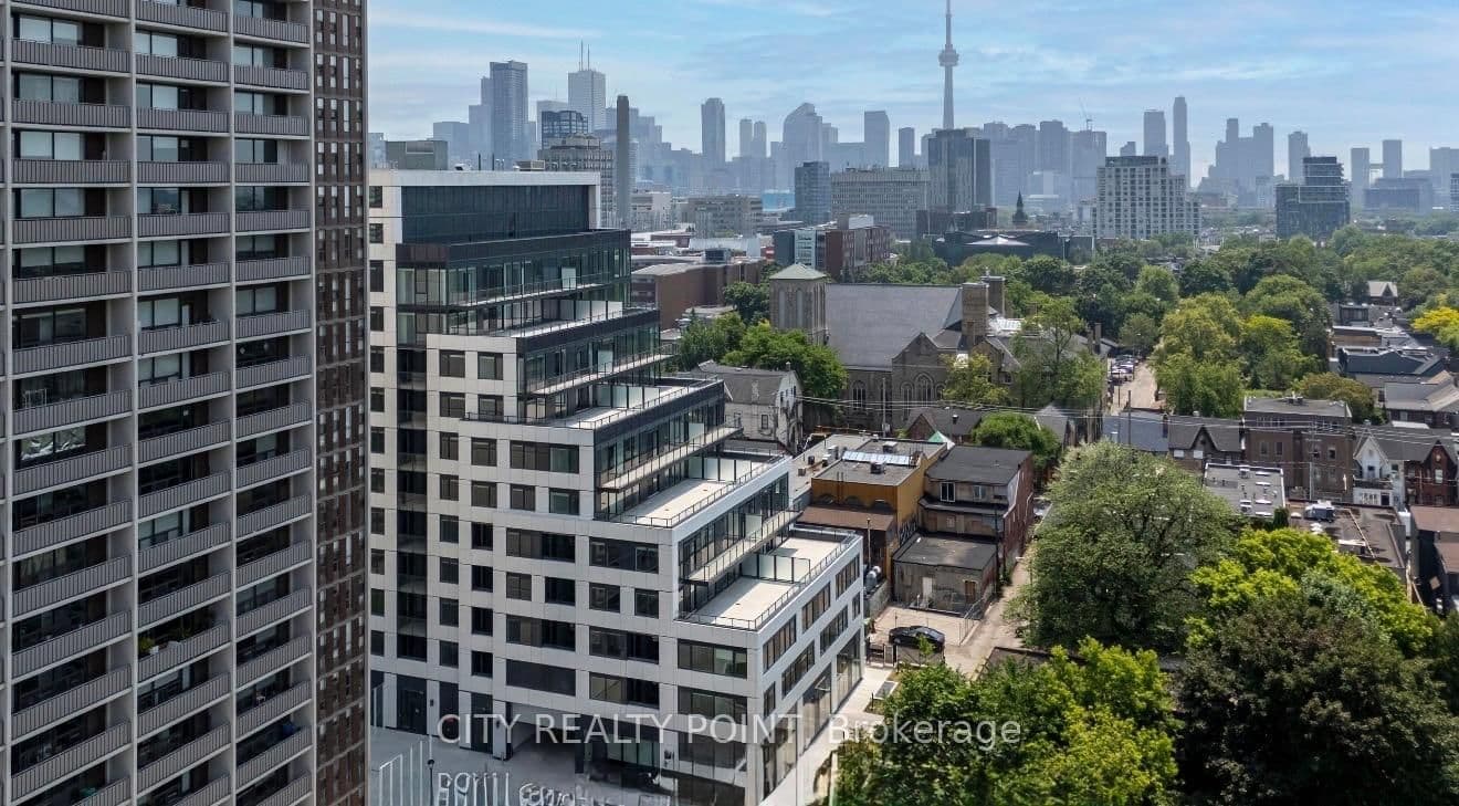 #1101 - 664 Spadina Avenue