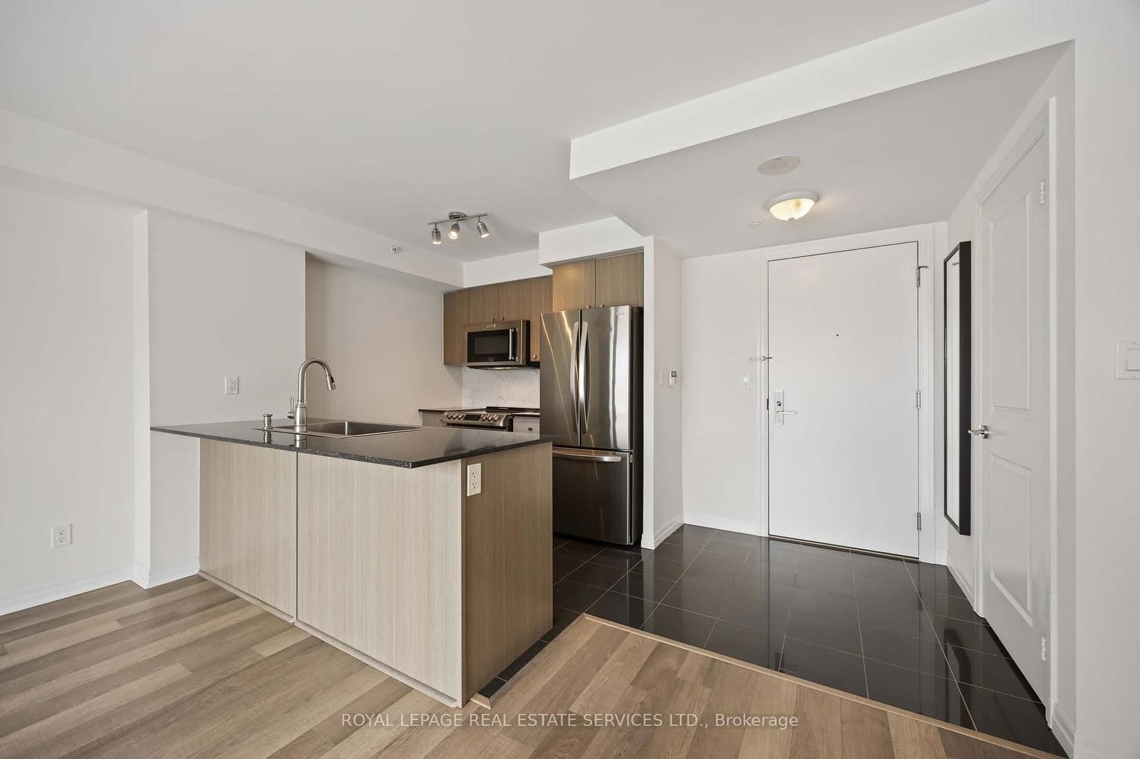 #306 - 275 Yorkland Road