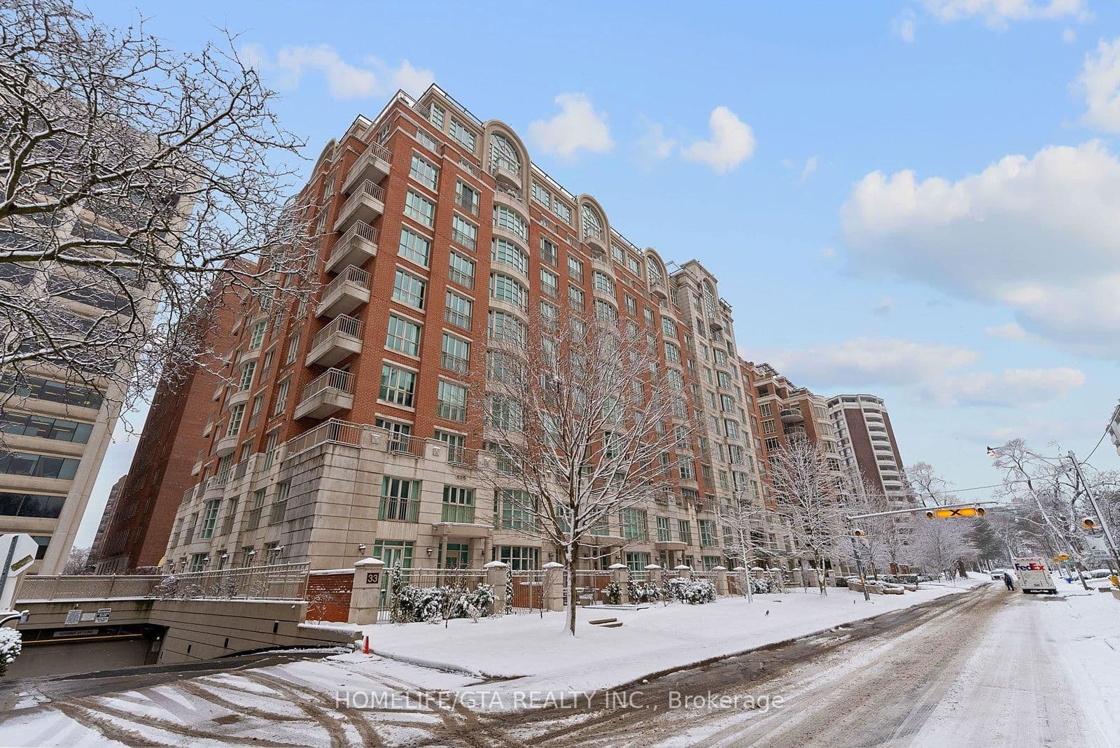 33 Delisle Avenue, Unit 610