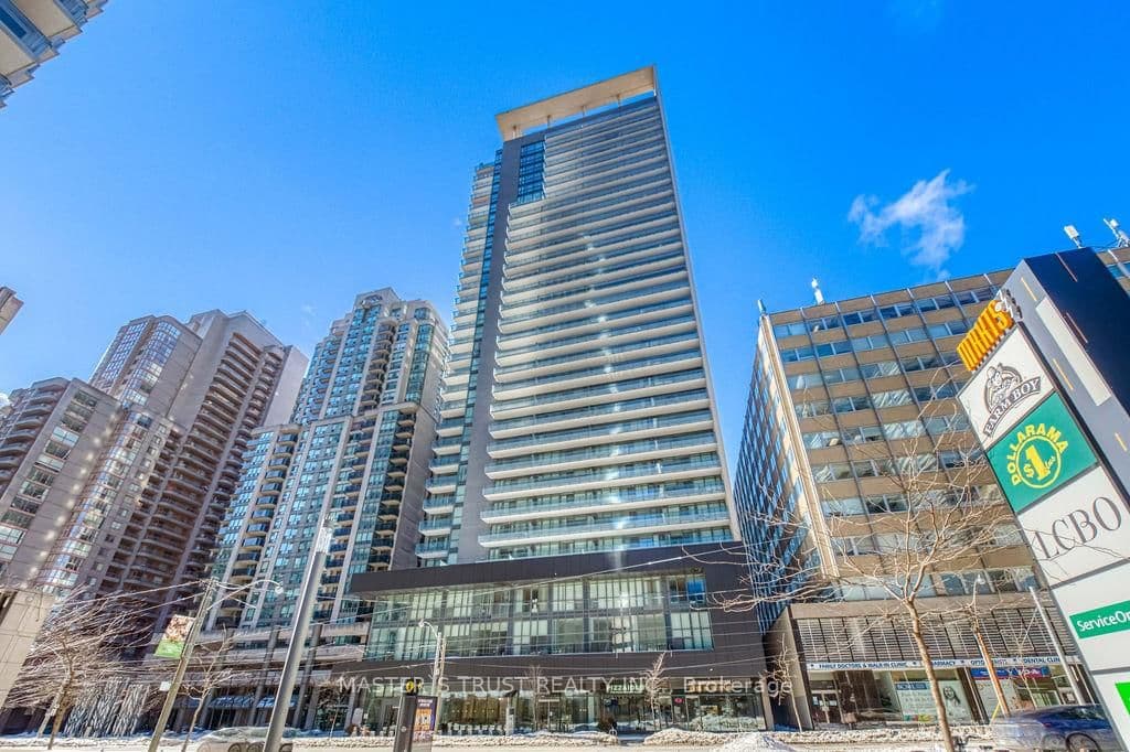 #1002 - 770 Bay Street