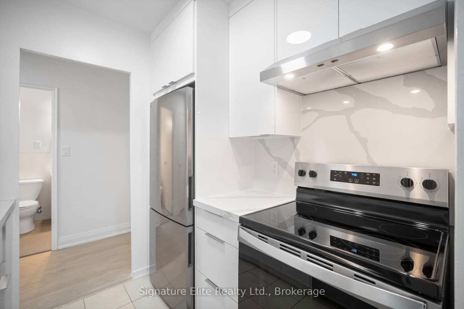 345 Lonsdale Road, Unit 303