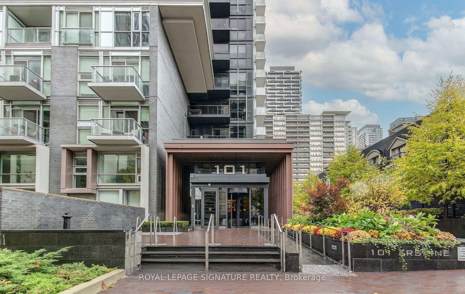 101 Erskine Avenue, Unit 914