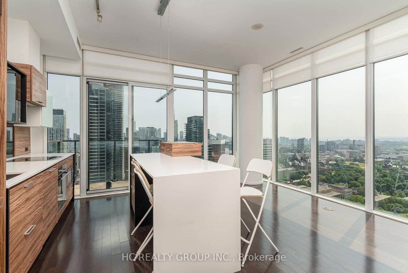 #3503 - 75 St Nicholas Street