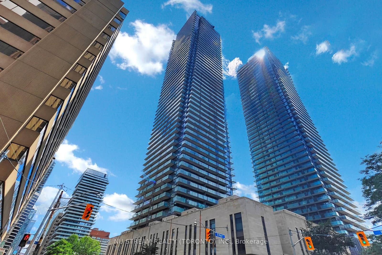 #1403 - 1080 Bay Street