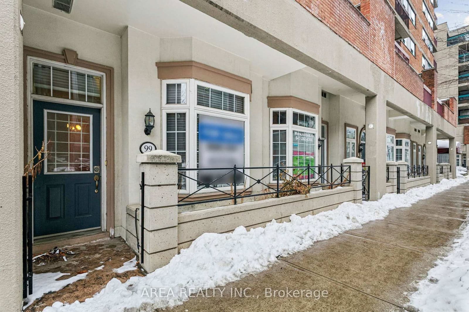 #99 - 99 Mccaul Street