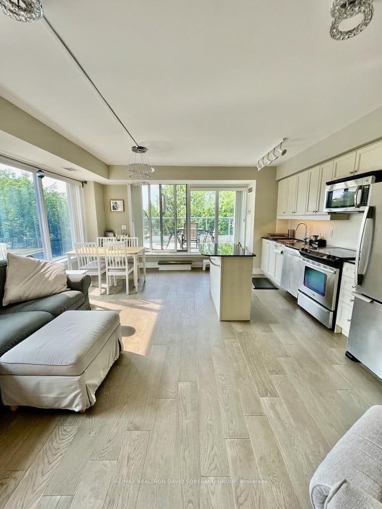 #315 - 701 Sheppard Avenue W