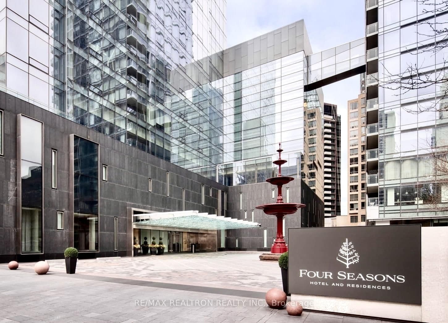 55 Scollard Street, Unit 1705