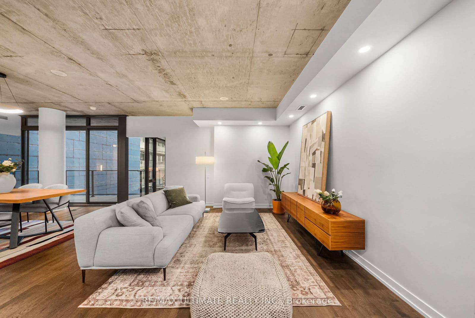 650 King Street W, Unit 315