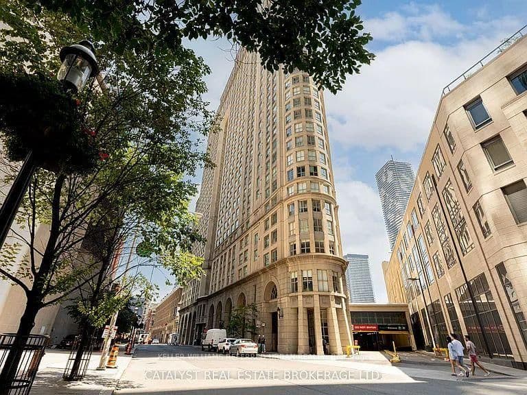 #2212 - 25 The Esplanade