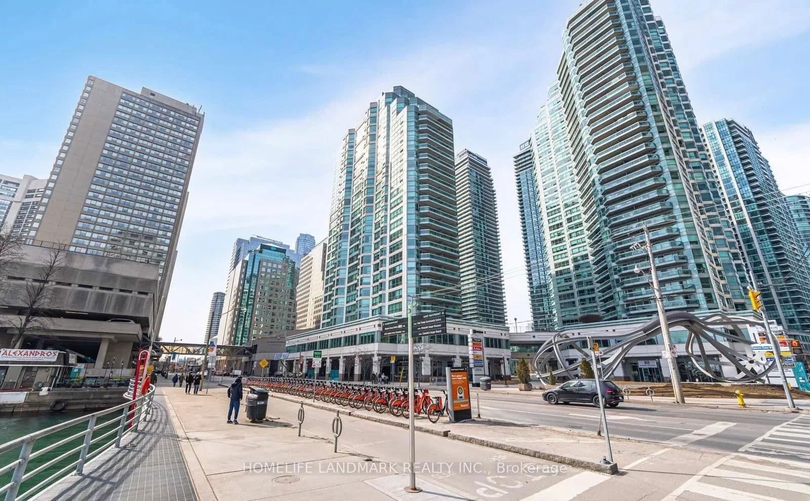 #408 - 10 Queens Quay W