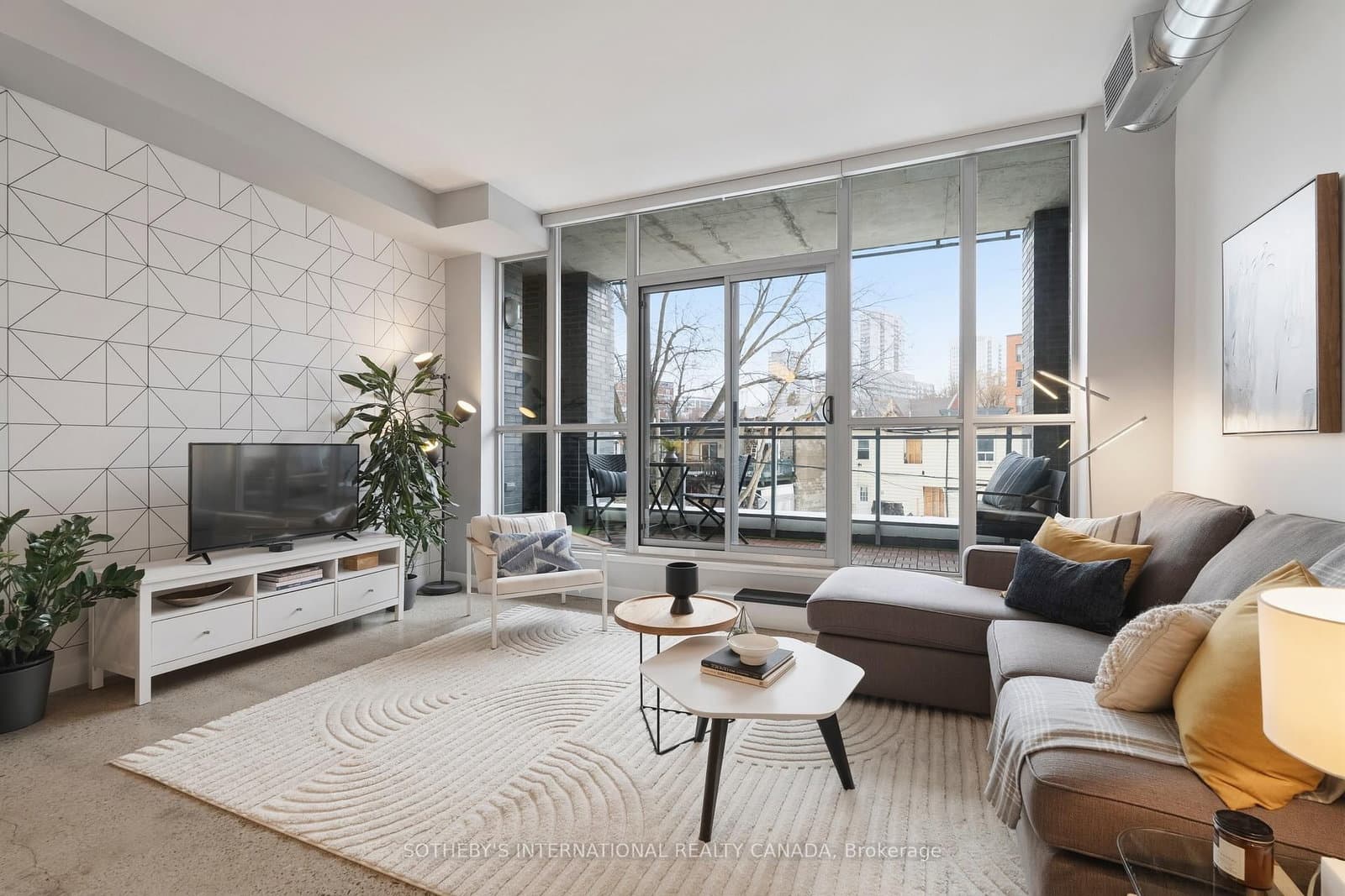 #215 - 510 King Street E