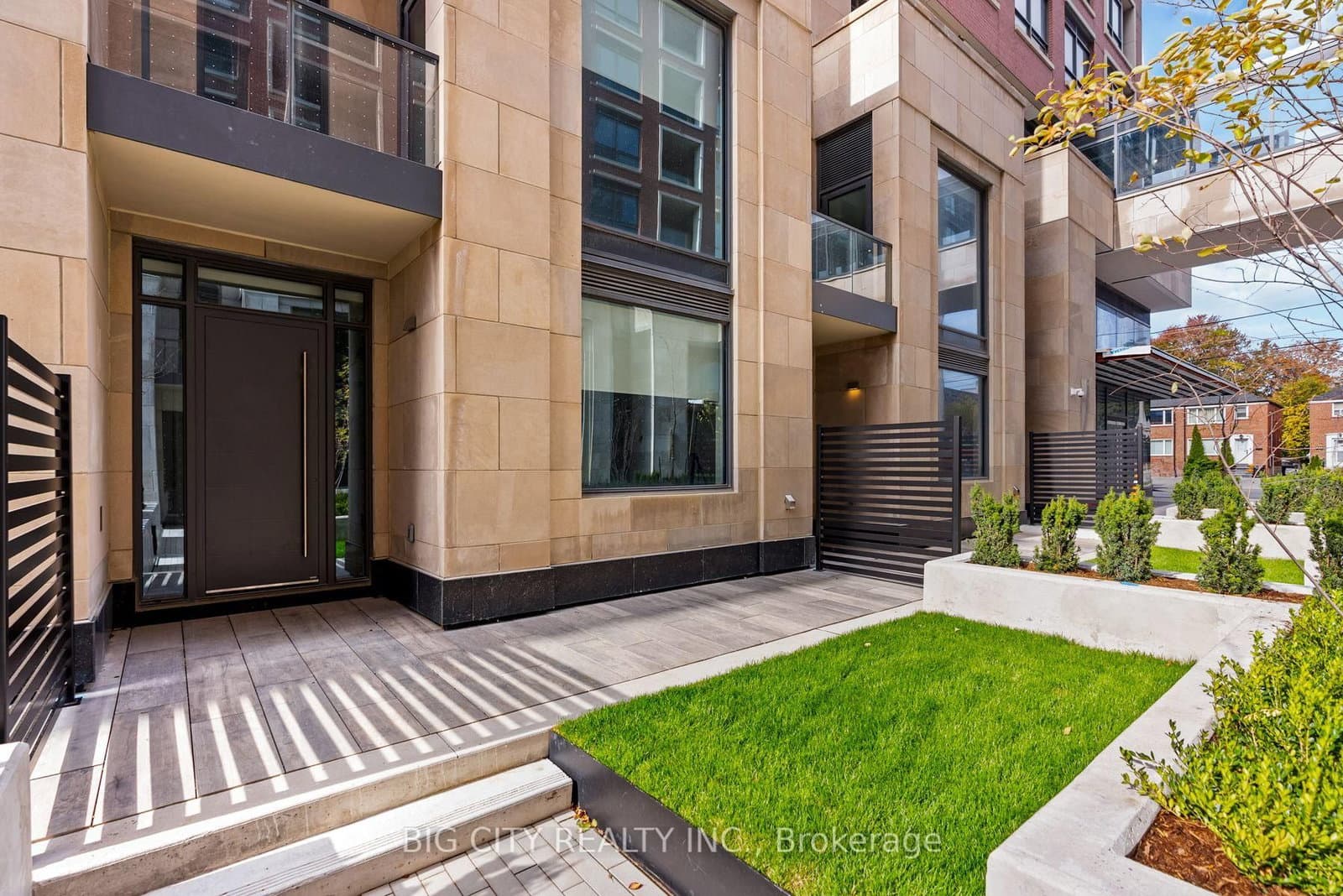 33 Frederick Todd Way, Unit TH07