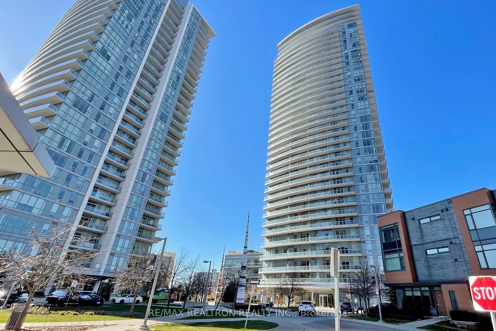 #2902 - 70 Forest Manor Road