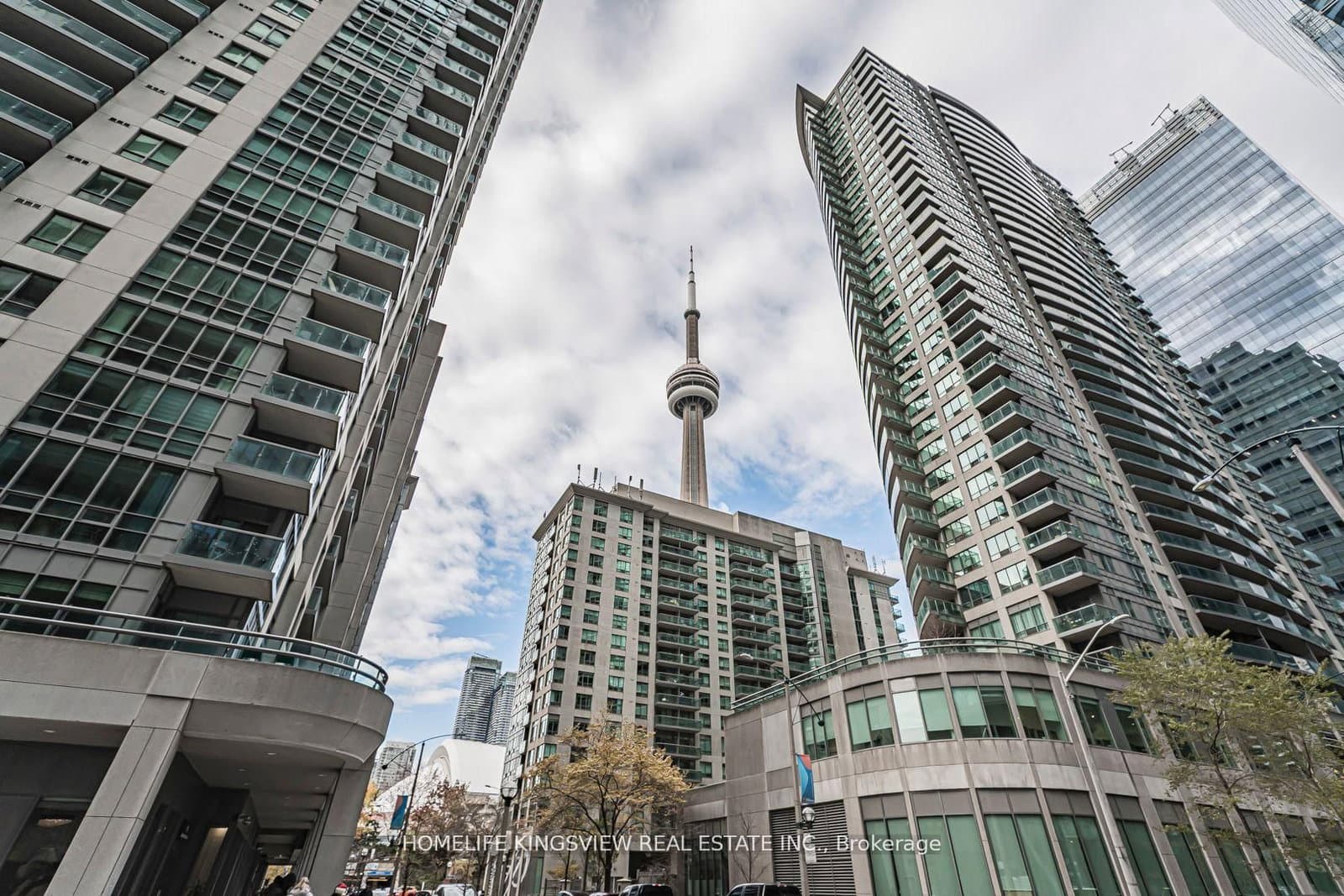 #1001 - 12 York Street
