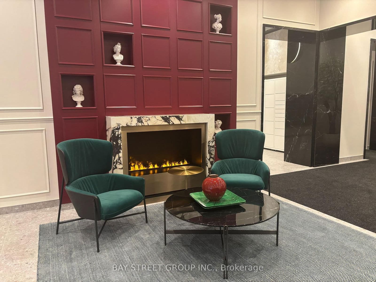 #705 - 180 Front Street E