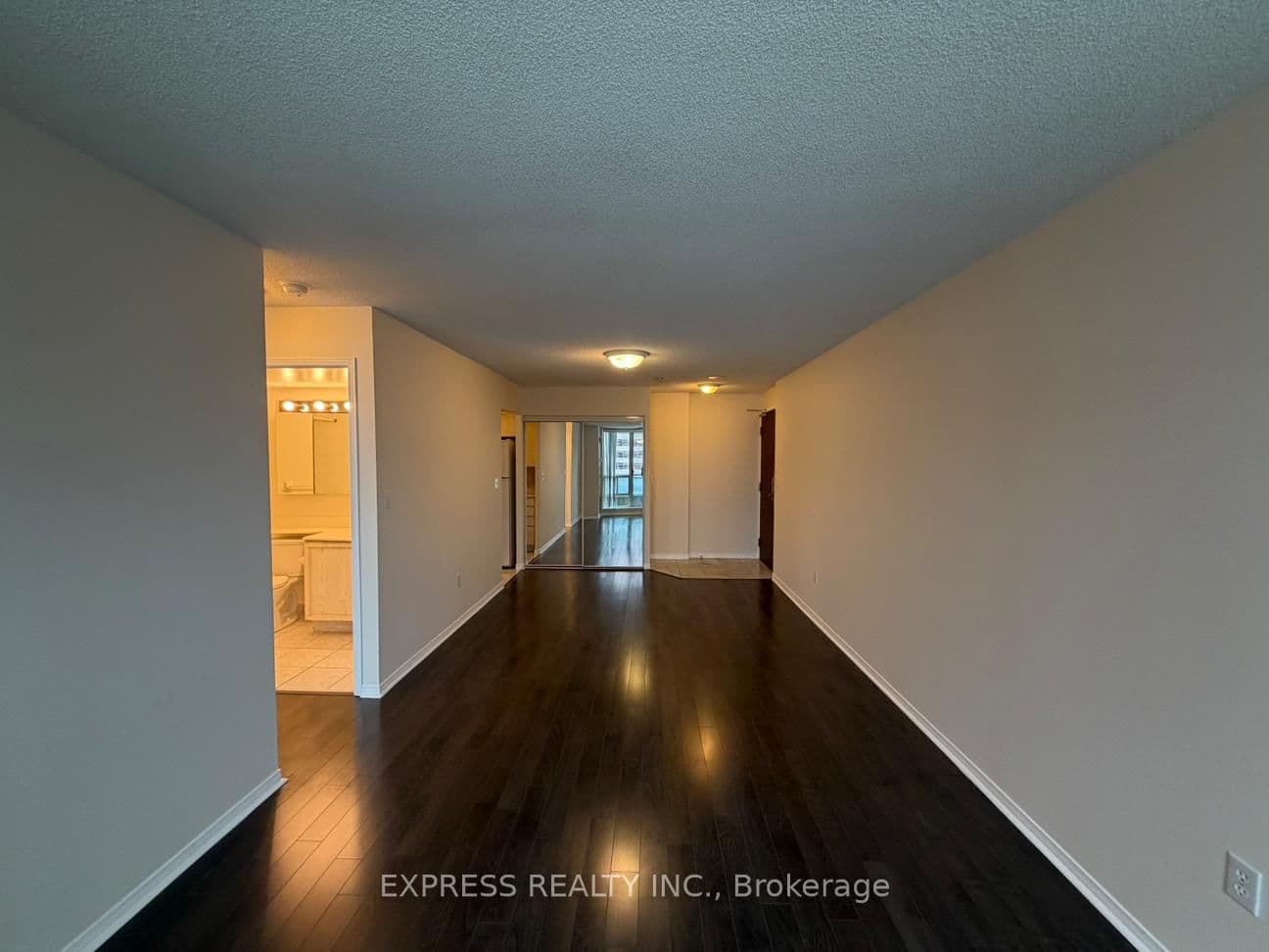 #1009 - 1 Pemberton Avenue