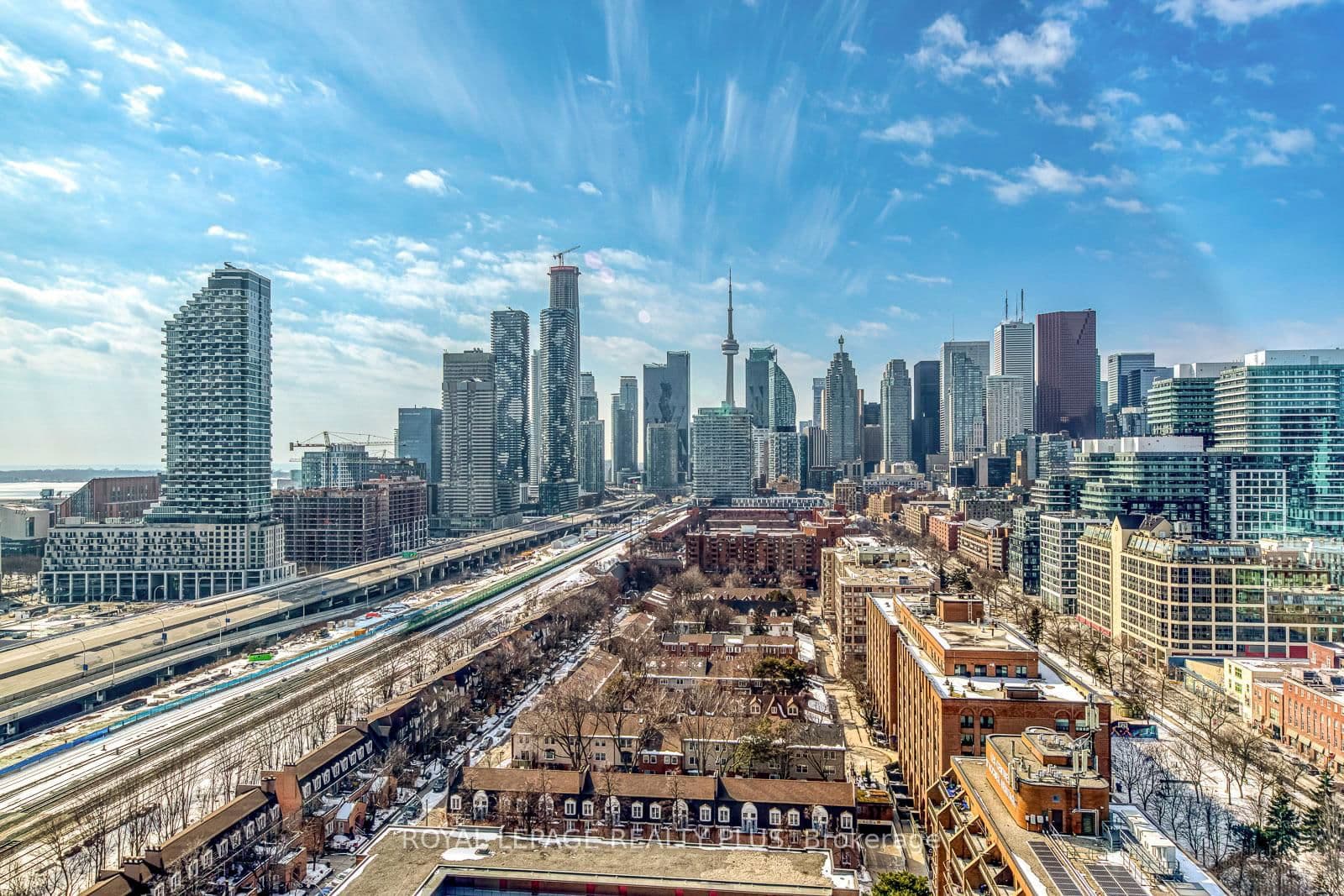 35 Parliament Street, Unit 2008