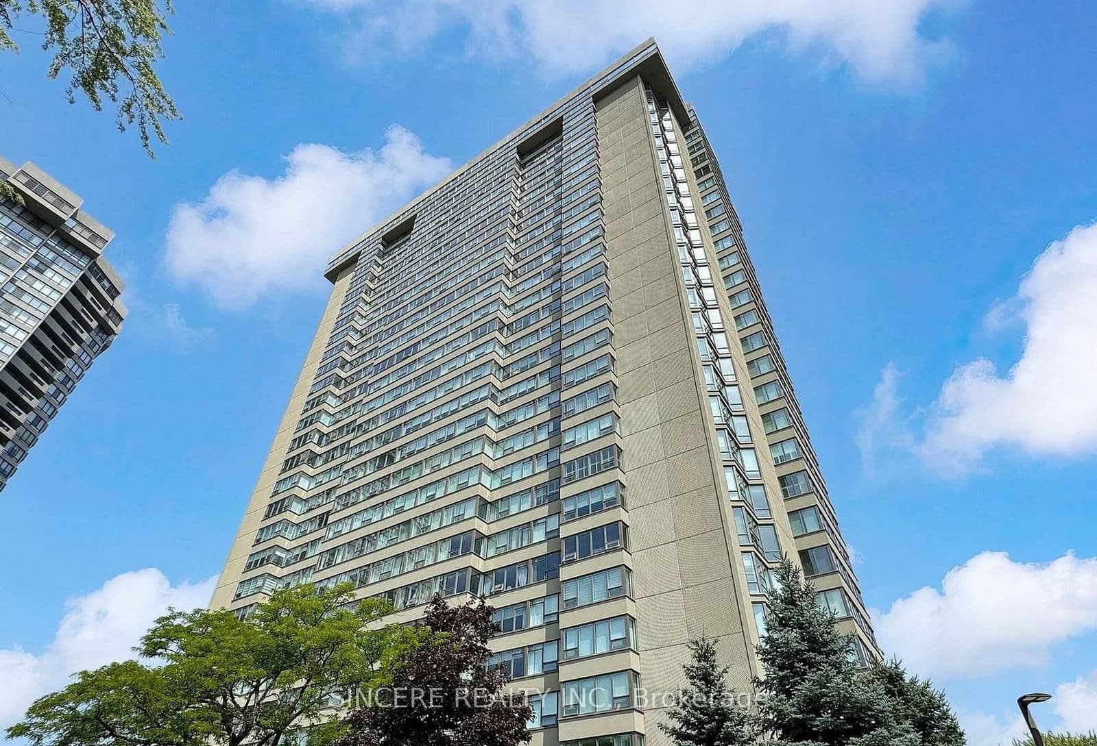 #1705 - 55 Skymark Drive