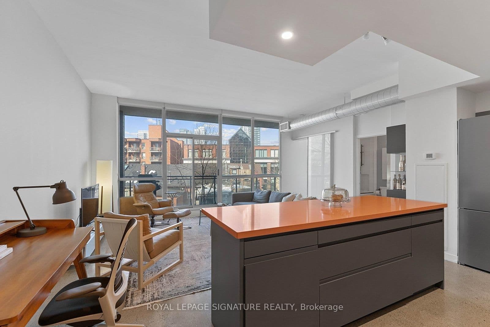 510 King Street E, Unit 319