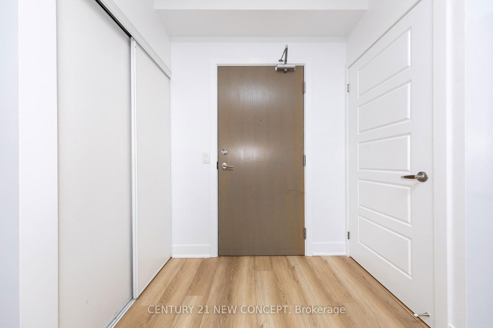 #323 - 7 Kenaston Gardens