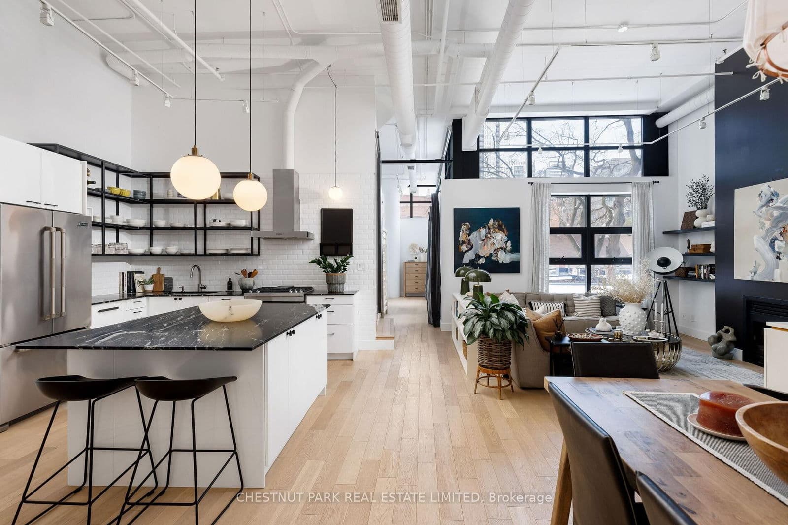 #313 - 90 Sumach Street