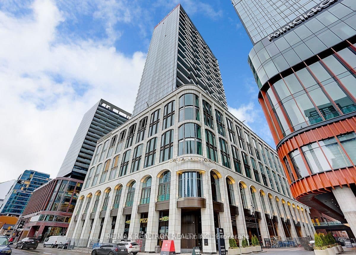 #3307 - 470 Front Street W