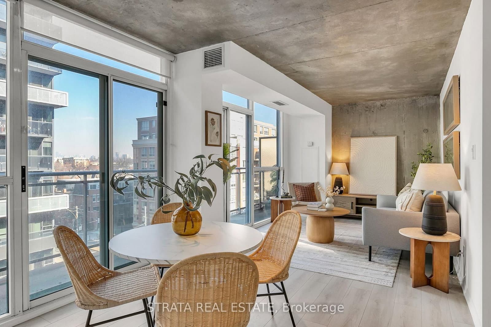 #629 - 1029 King Street W