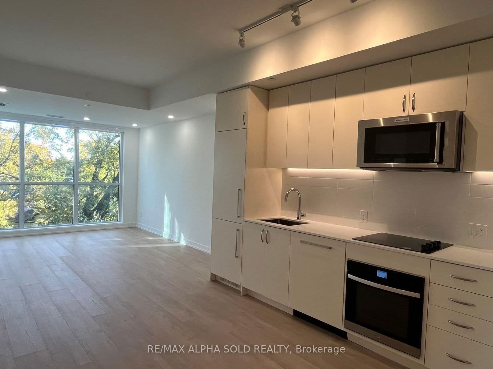 181 Sheppard Avenue E, Unit 312