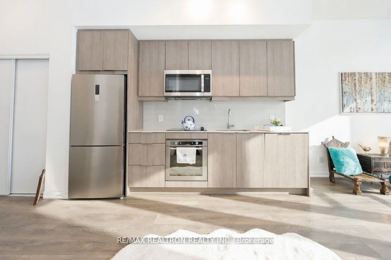 #101 - 36 Forest Manor Road