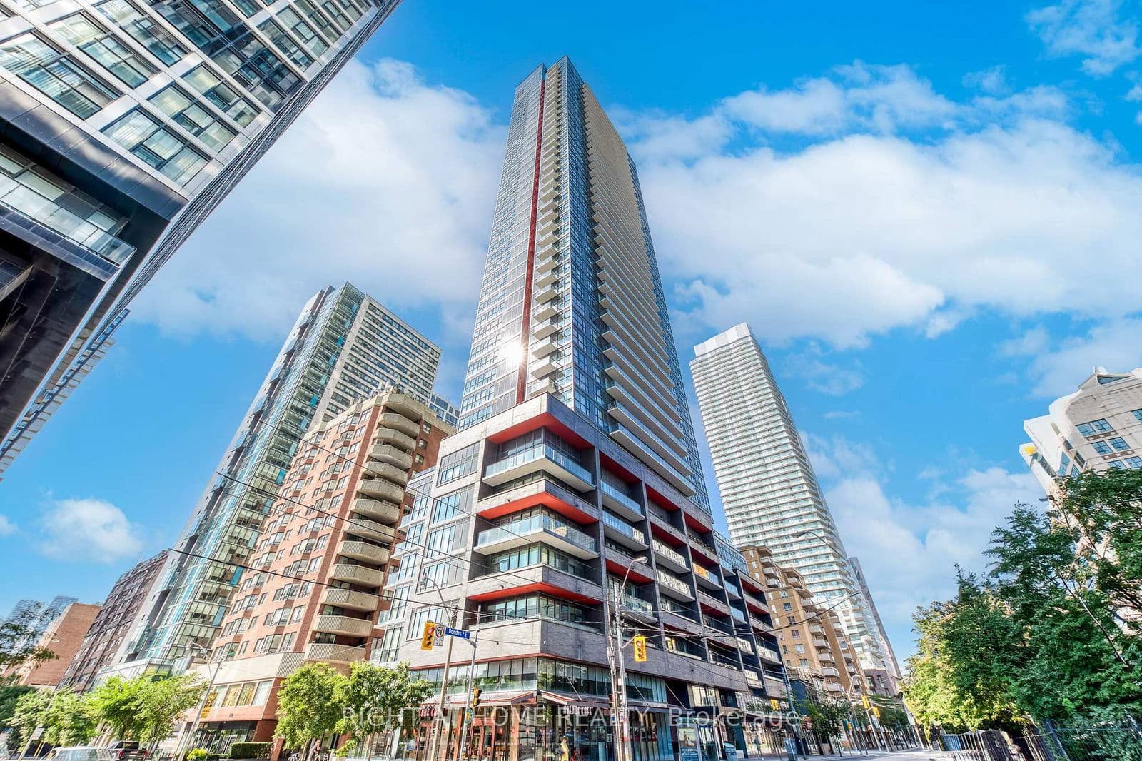 #611 - 159 E Dundas Street