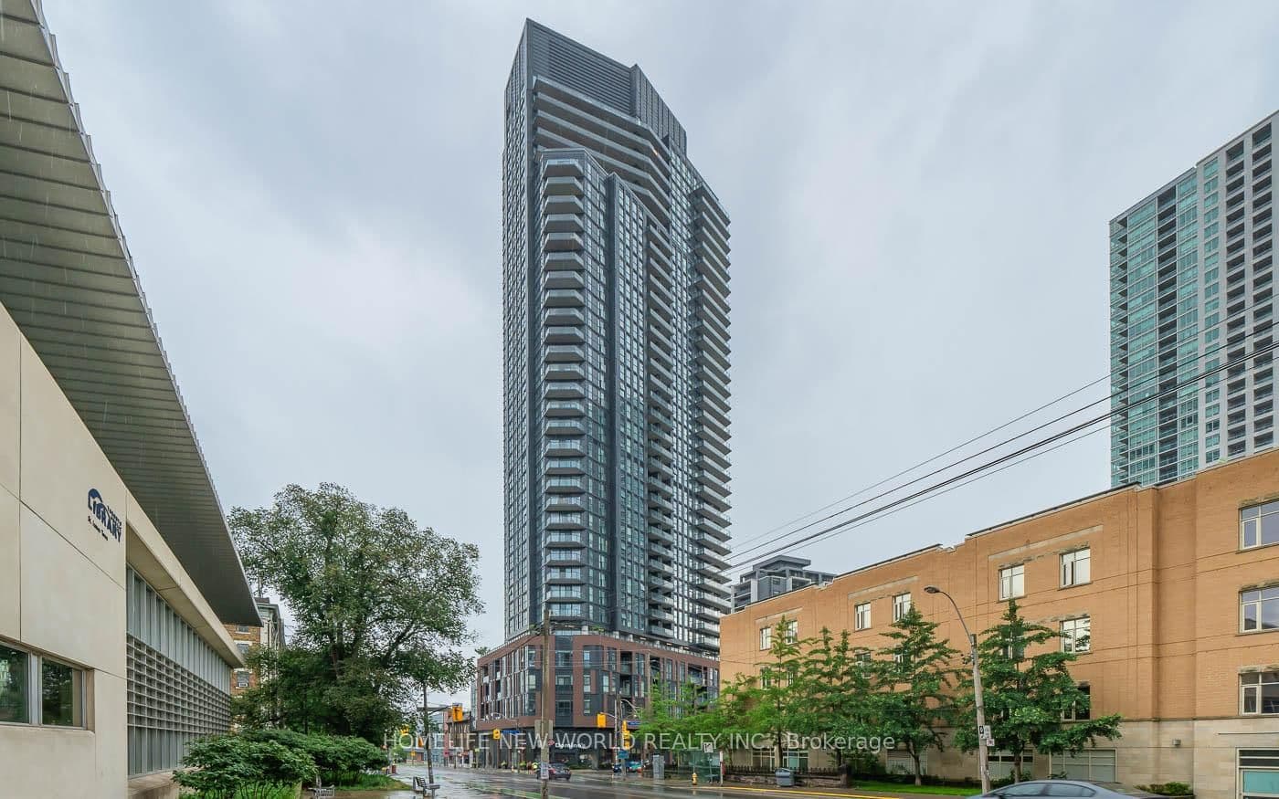 #1811 - 159 Wellesley Street E