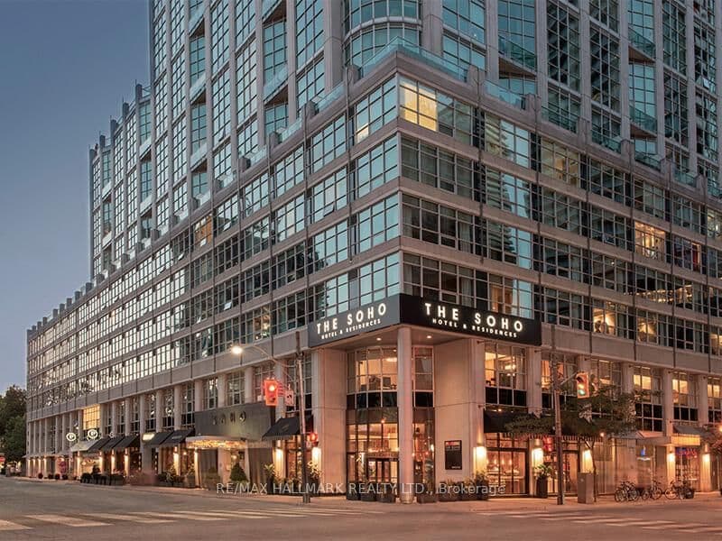 #M14 - 350 Wellington Street