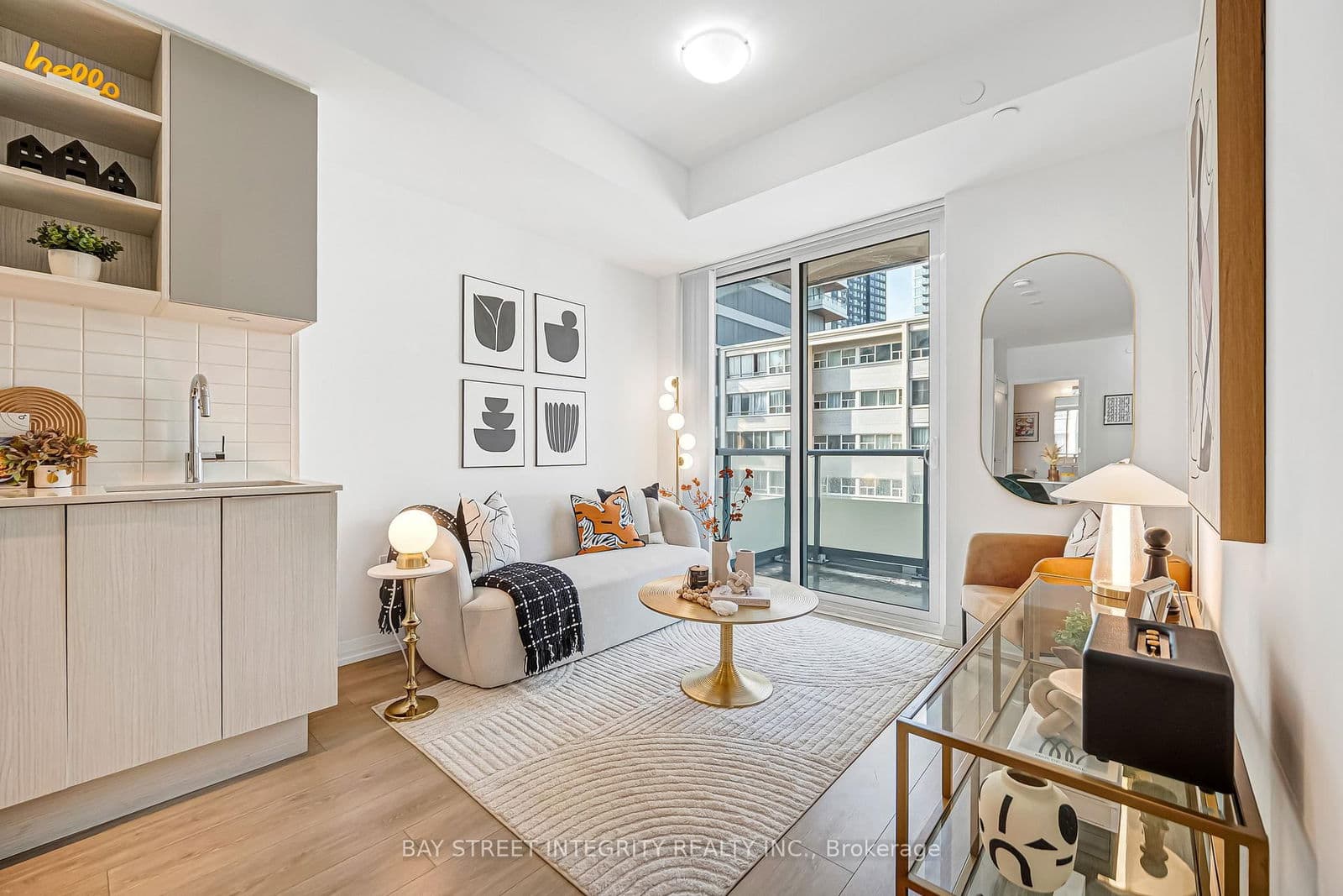 #1014 - 50 Dunfield Avenue