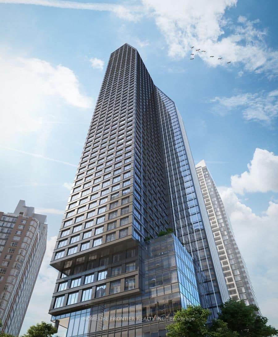 #Lph01 - 8 Wellesley Street W