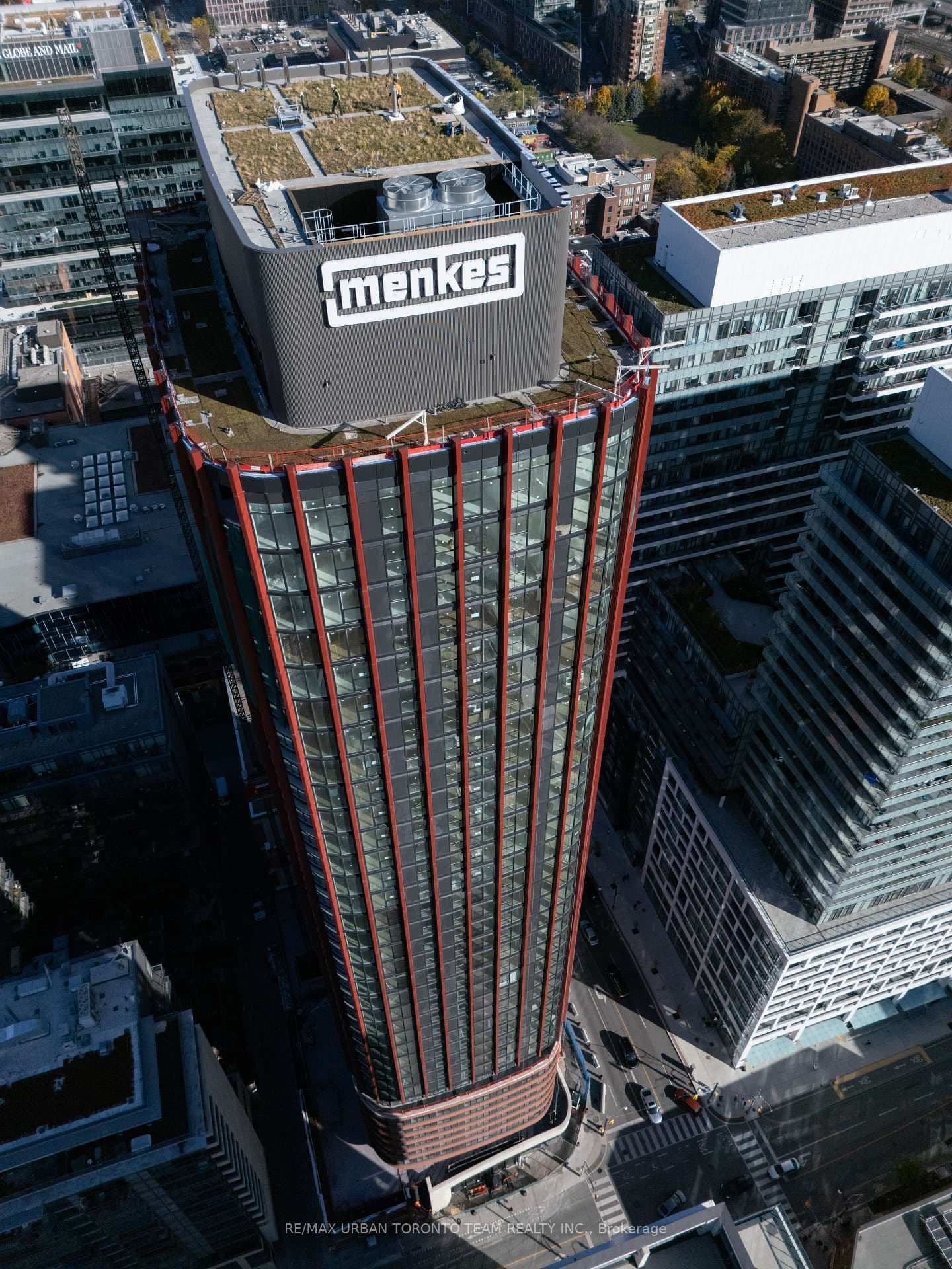 #1809 - 180 Front Street E