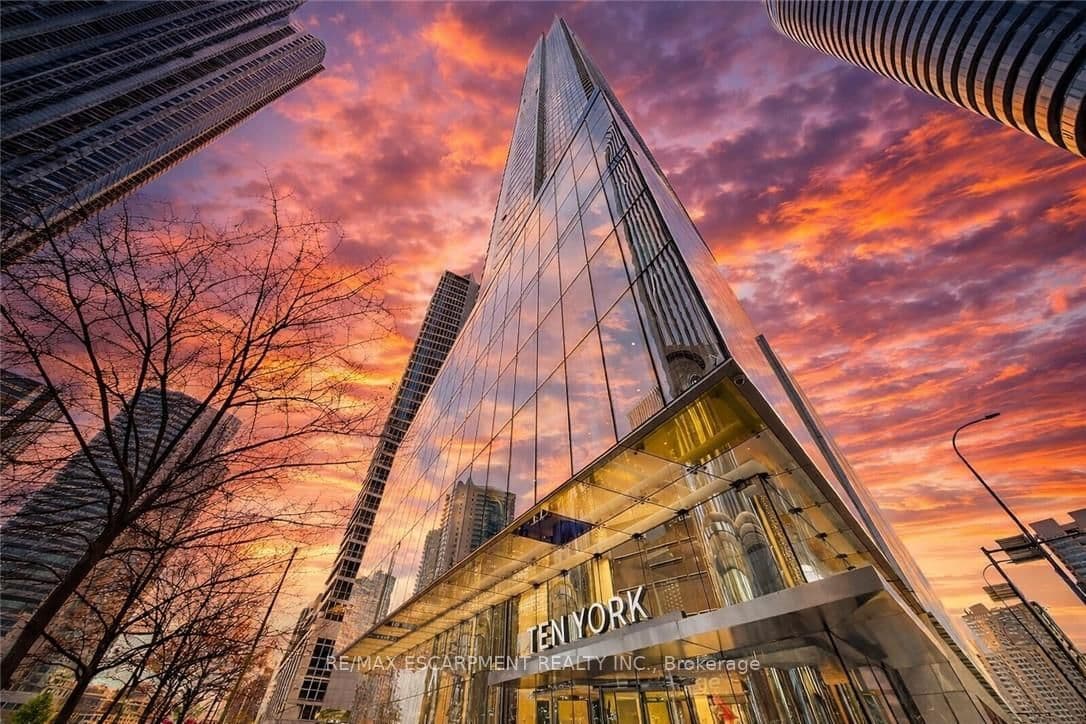 #5512 - 10 YORK Street