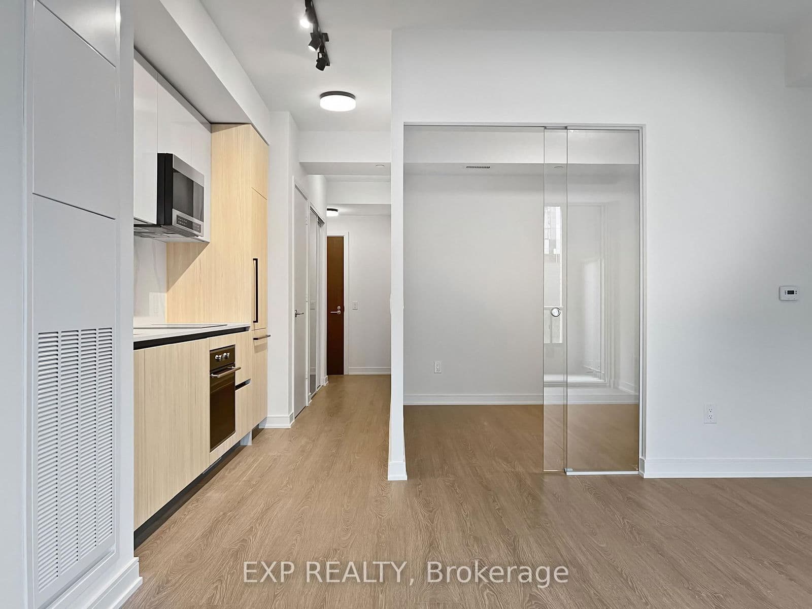 425 Front Street E, Unit 301