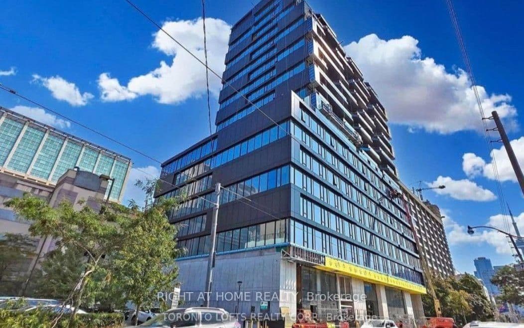 195 MCCAUL Street, Unit 905