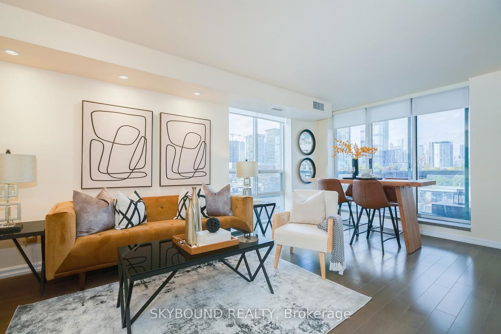 #703 - 311 Richmond Street E