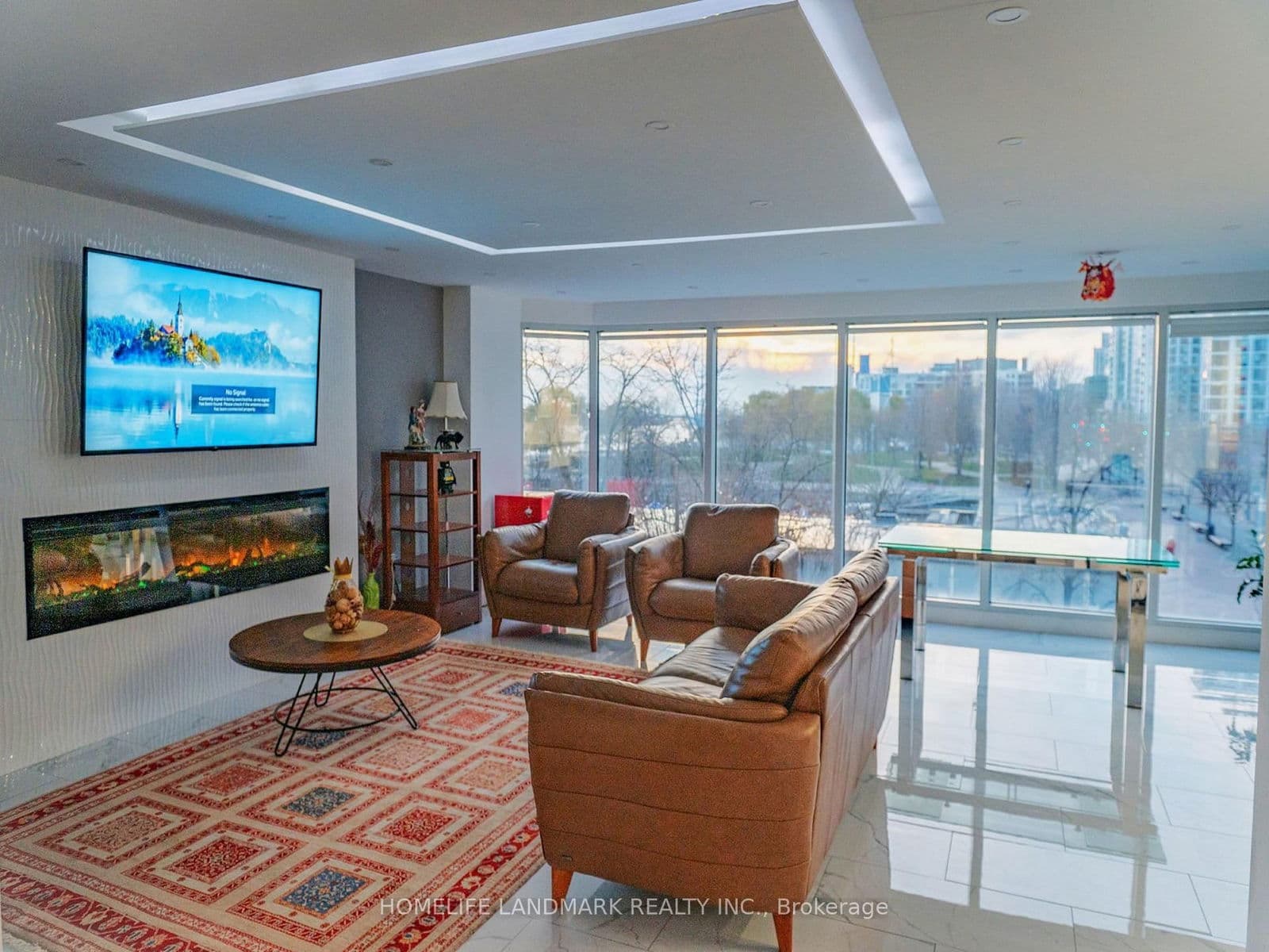 #304 - 251 Queens Quay W