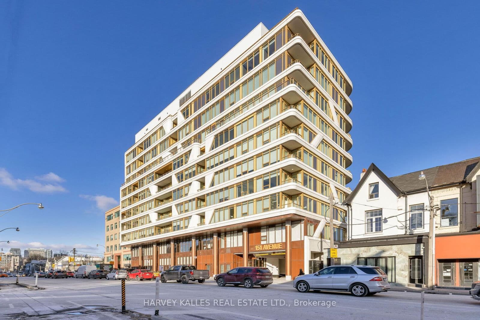 #805 - 151 Avenue Road